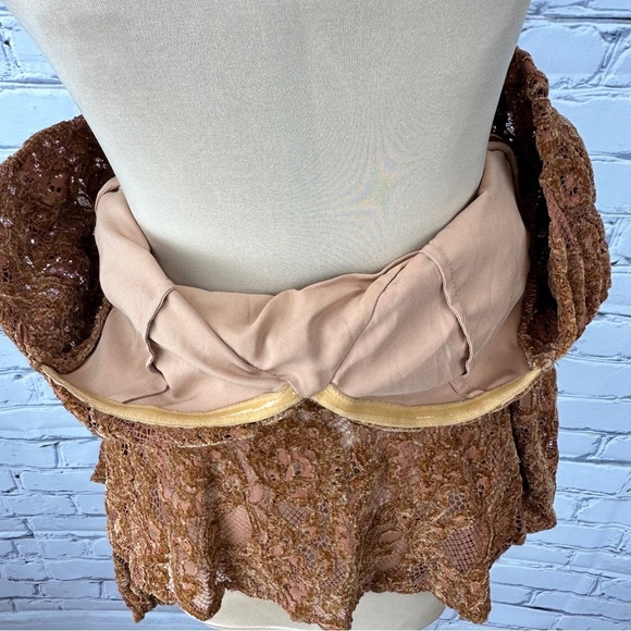 Tularosa Revolve Cameron Lace Off the Shoulder
Top Women’s Medium Camel Brown - Picture 6 of 13